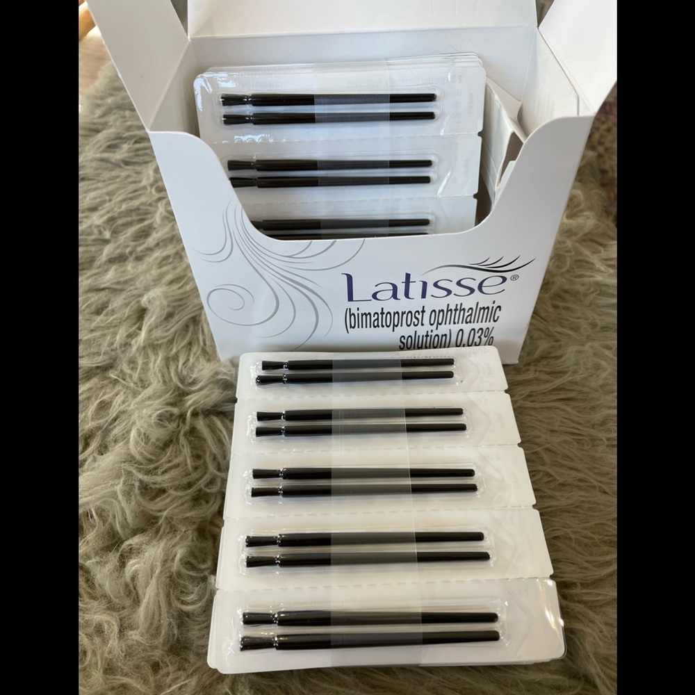 Small applicator brushes